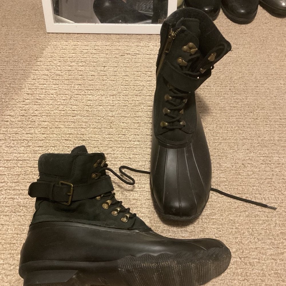 Sperry Black Lace-Up Duck Boots sz 11